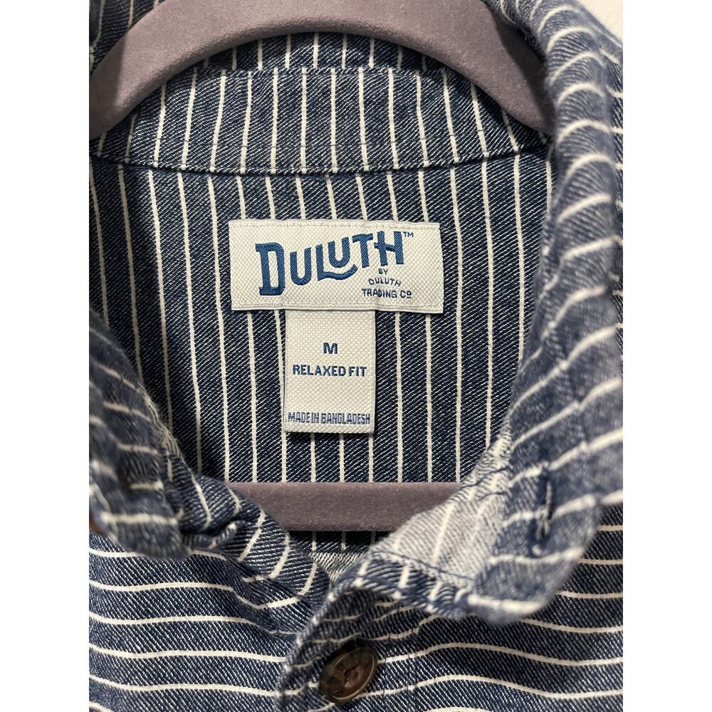 Duluth Denim Button Up Shirt Men’s Medium Blue Striped Long Sleeve Two Pockets - Picture 6 of 7